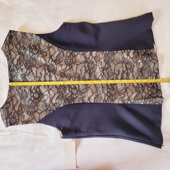 Jack and Jinger black and cream lace top Size L - Picture 11 of 11